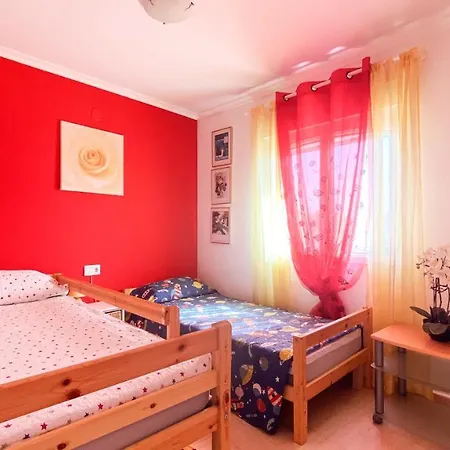 Excelente 2-Bed Apartment In Denia Near The Beach 아파트 데니아